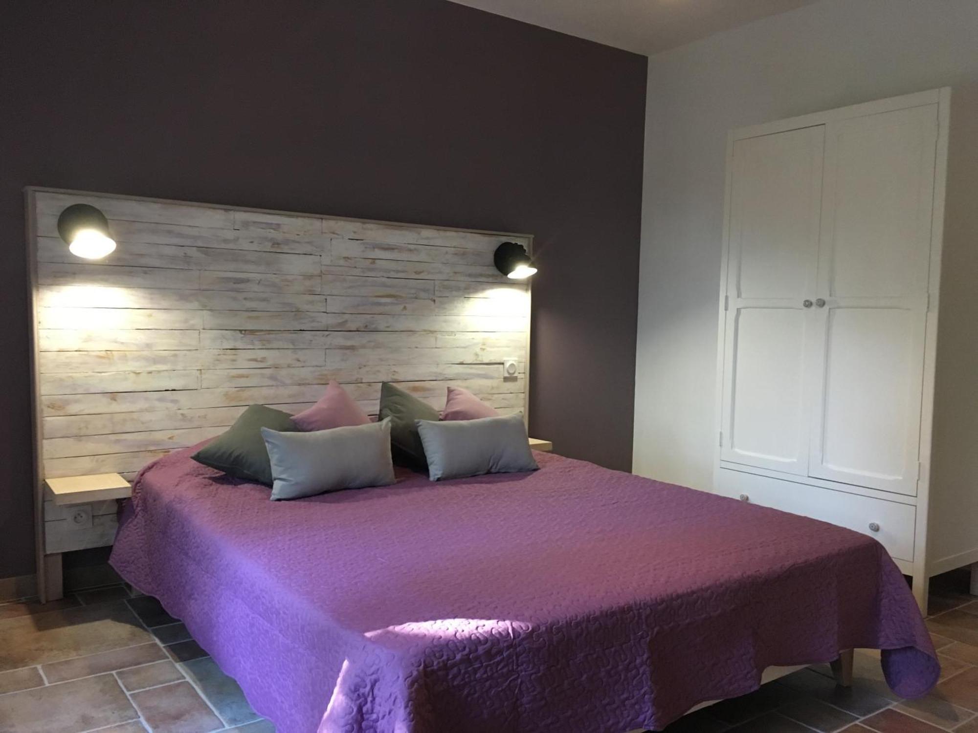Mas De La Pinede Ex-Les Arbousiers Bed & Breakfast Bollène Екстериор снимка