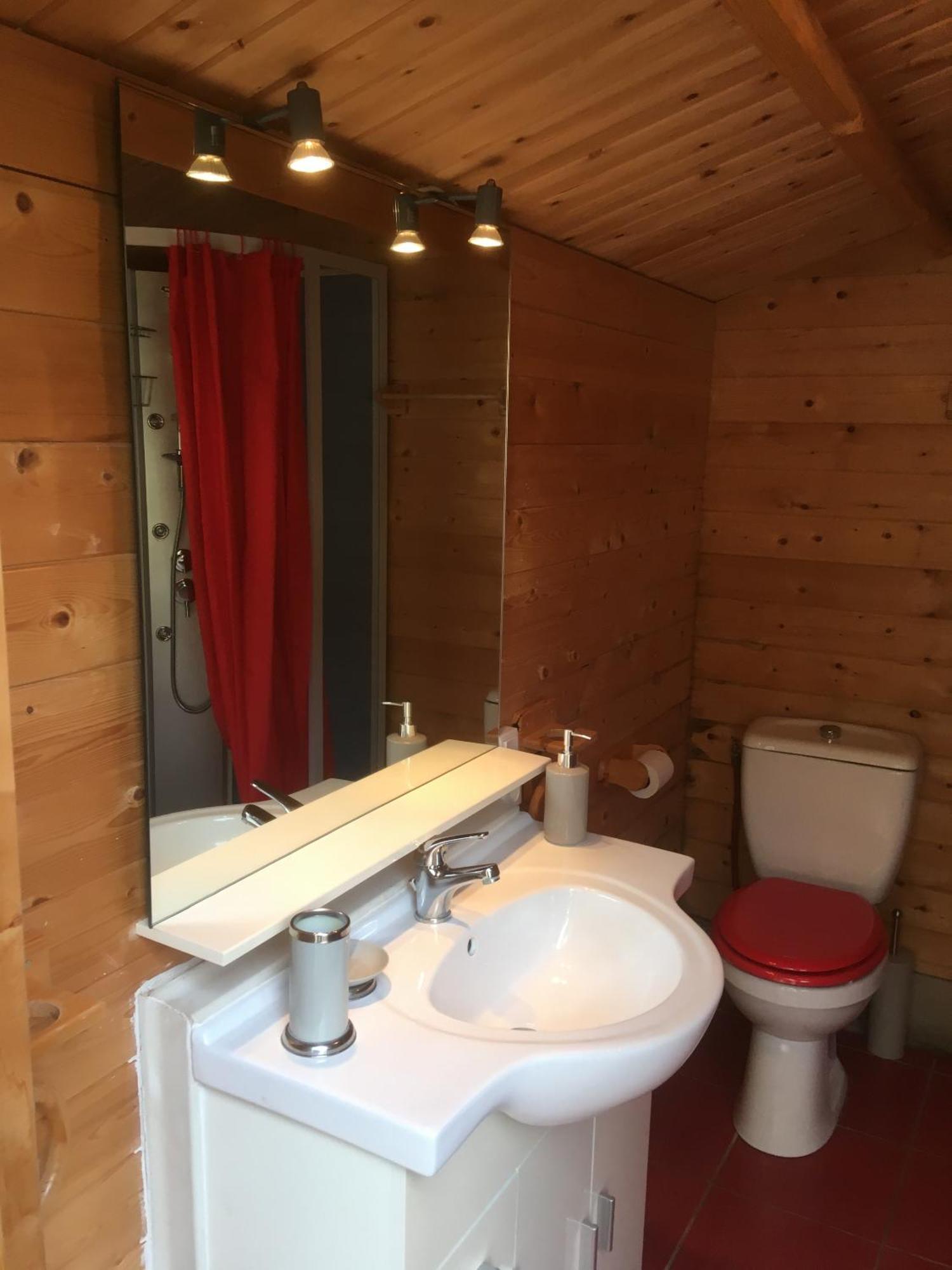 Mas De La Pinede Ex-Les Arbousiers Bed & Breakfast Bollène Екстериор снимка